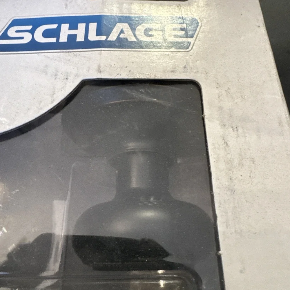 Schlage F10 v GEO 716, Georgian Aged Bronze Hall/Closet Door‎ Knob